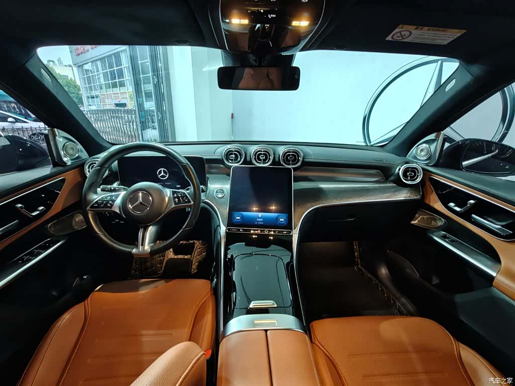 Mercedes-Benz GLC, 2023 10