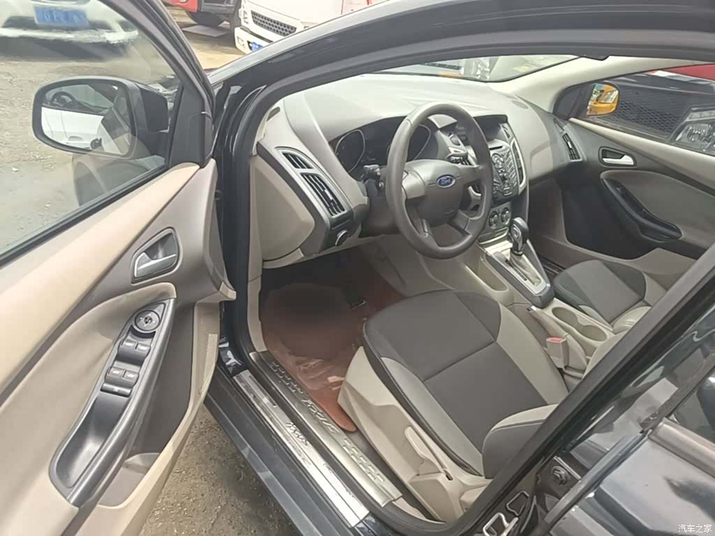 Ford Focus, 2014 16