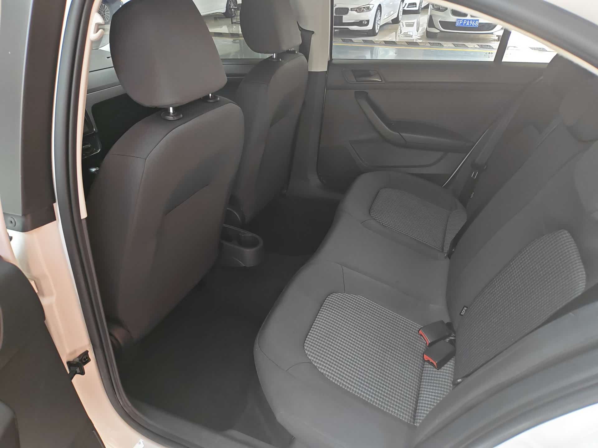 Volkswagen Santana, 2019 8