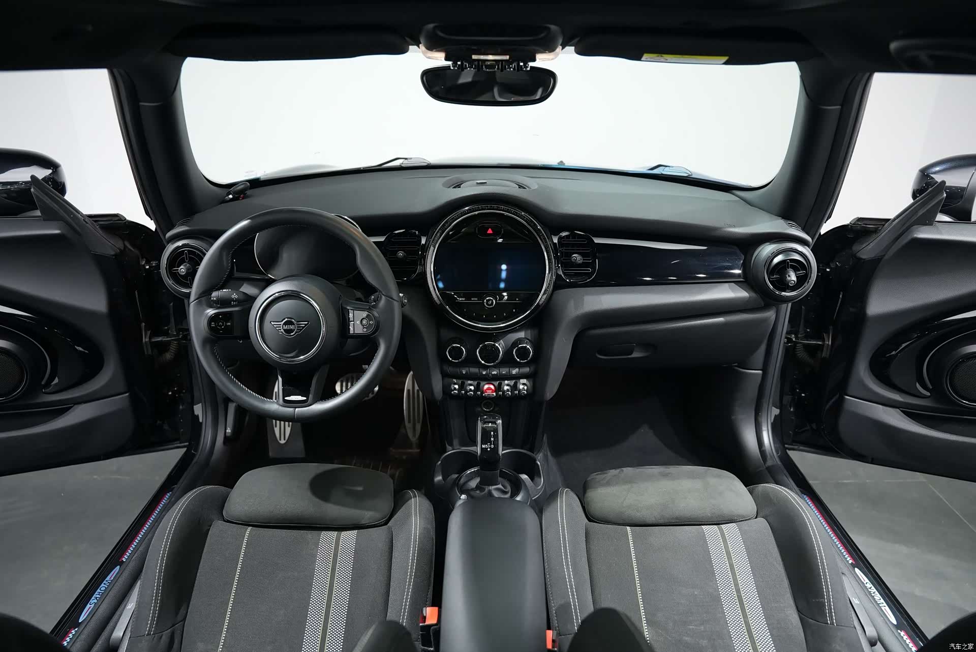 Mini Cooper, 2022 18