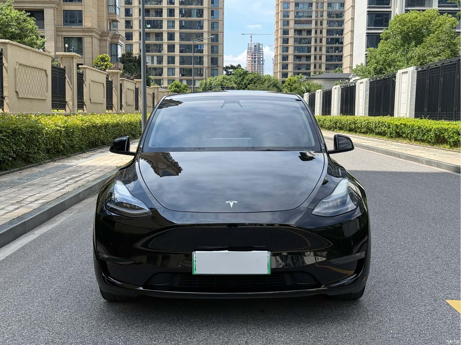 Tesla Model Y, 2021 4