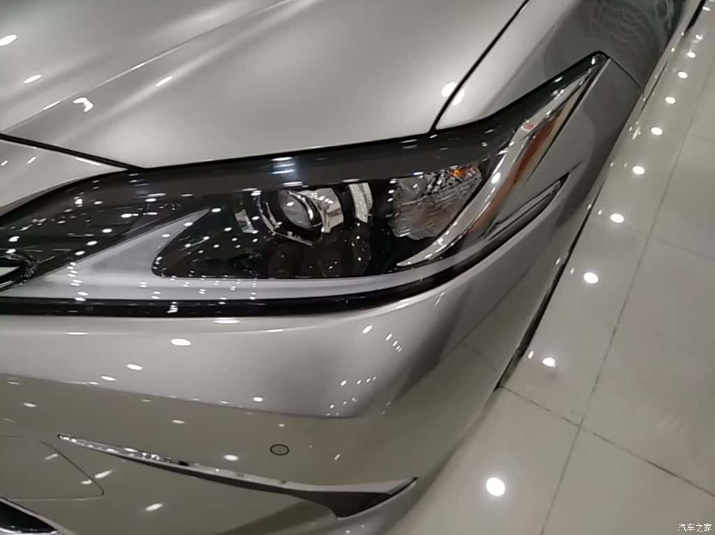 Lexus ES, 2024 24