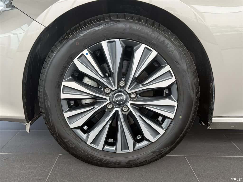 Nissan Teana, 2025 22
