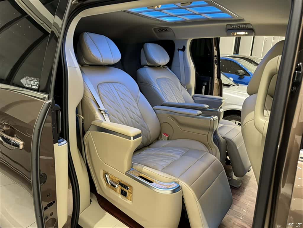 Buick GL8, 2020 17
