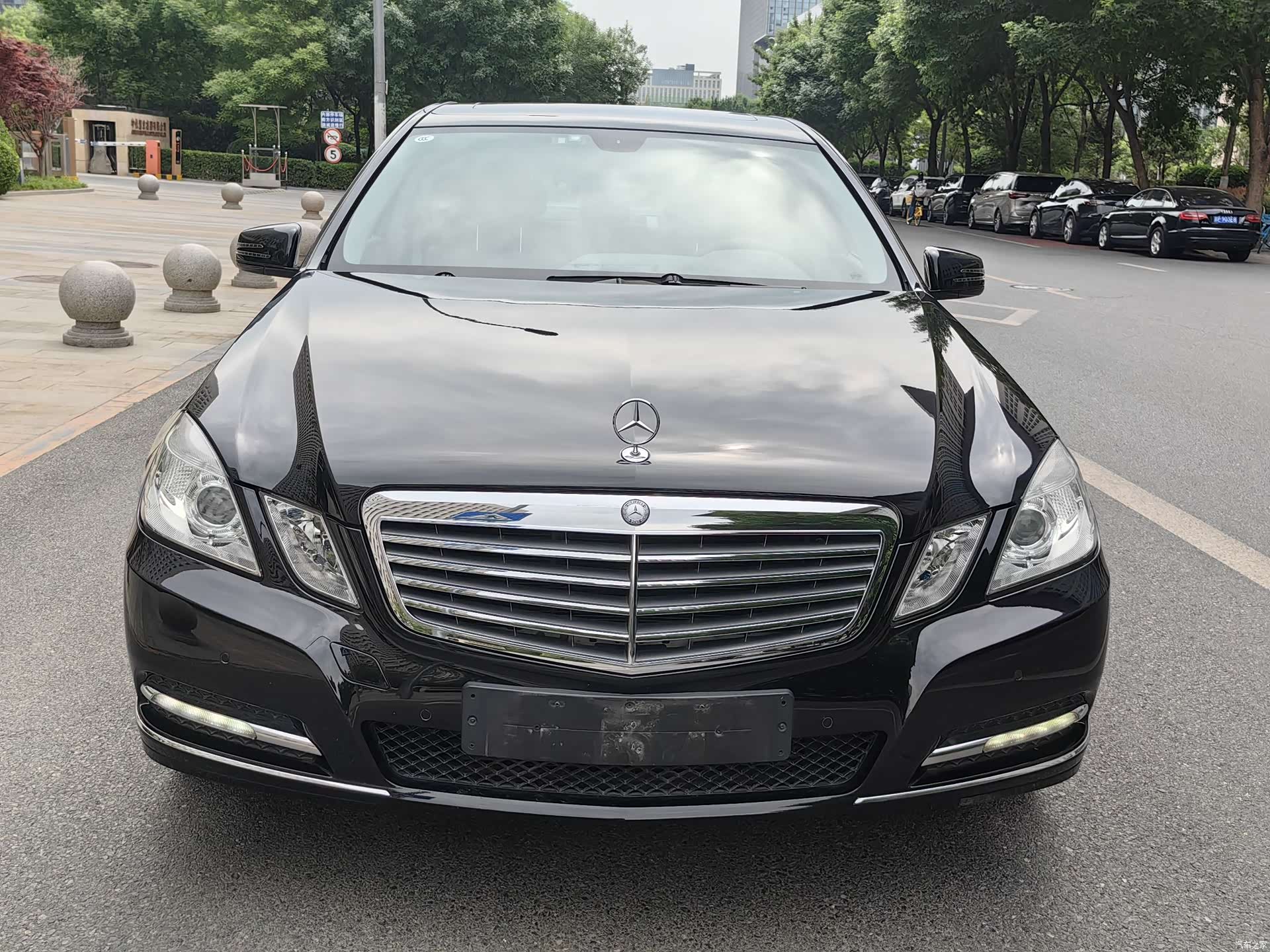 Mercedes-Benz E-Class, 2012 8