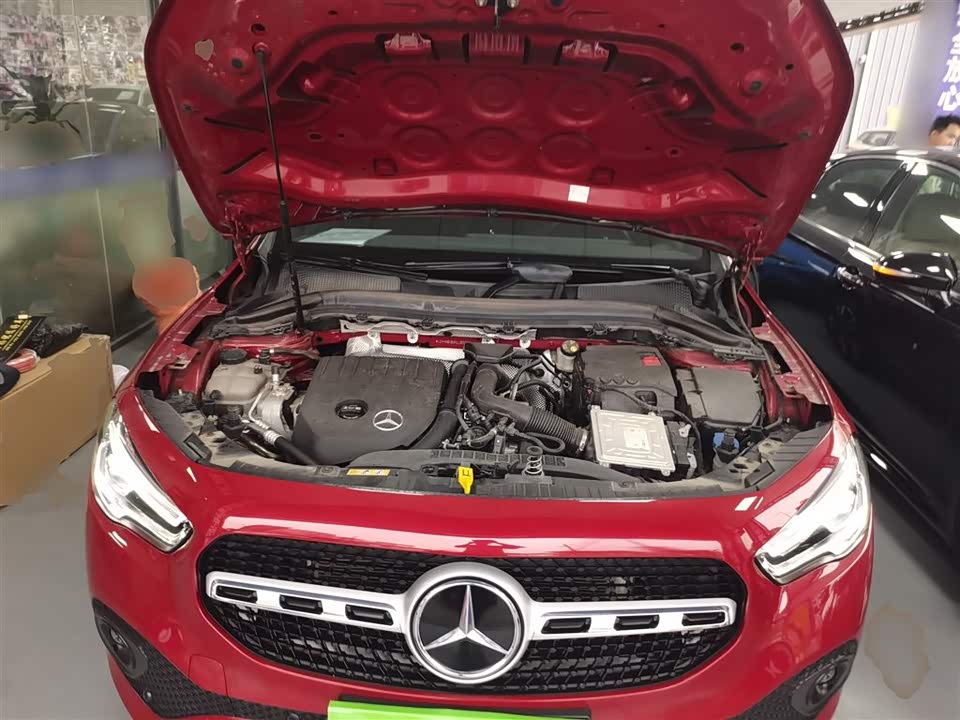 Mercedes-Benz GLA