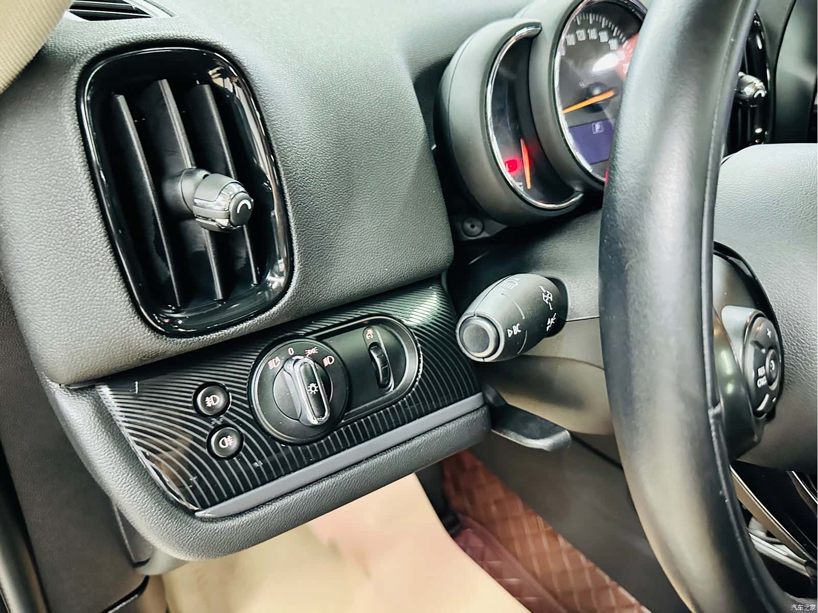 Mini Countryman, 2018 32