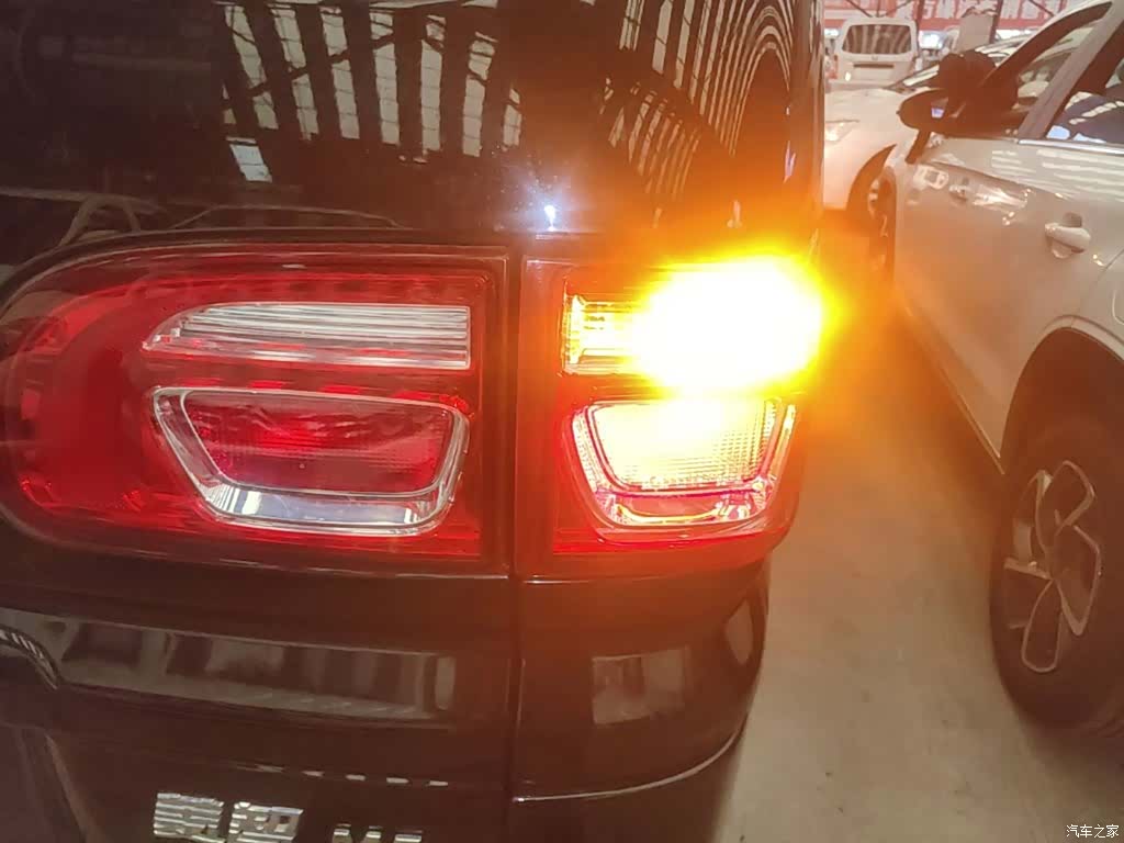 DongFeng M5, 2022 8