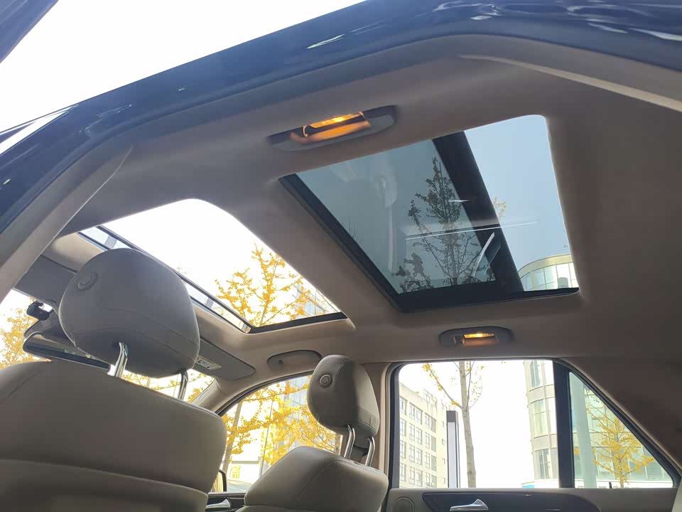 Mercedes-Benz M class