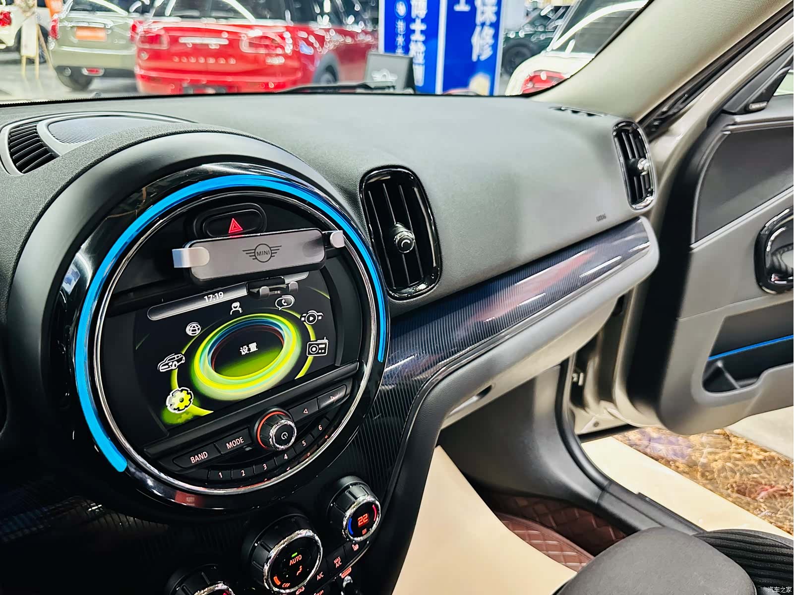 Mini Countryman, 2018 35