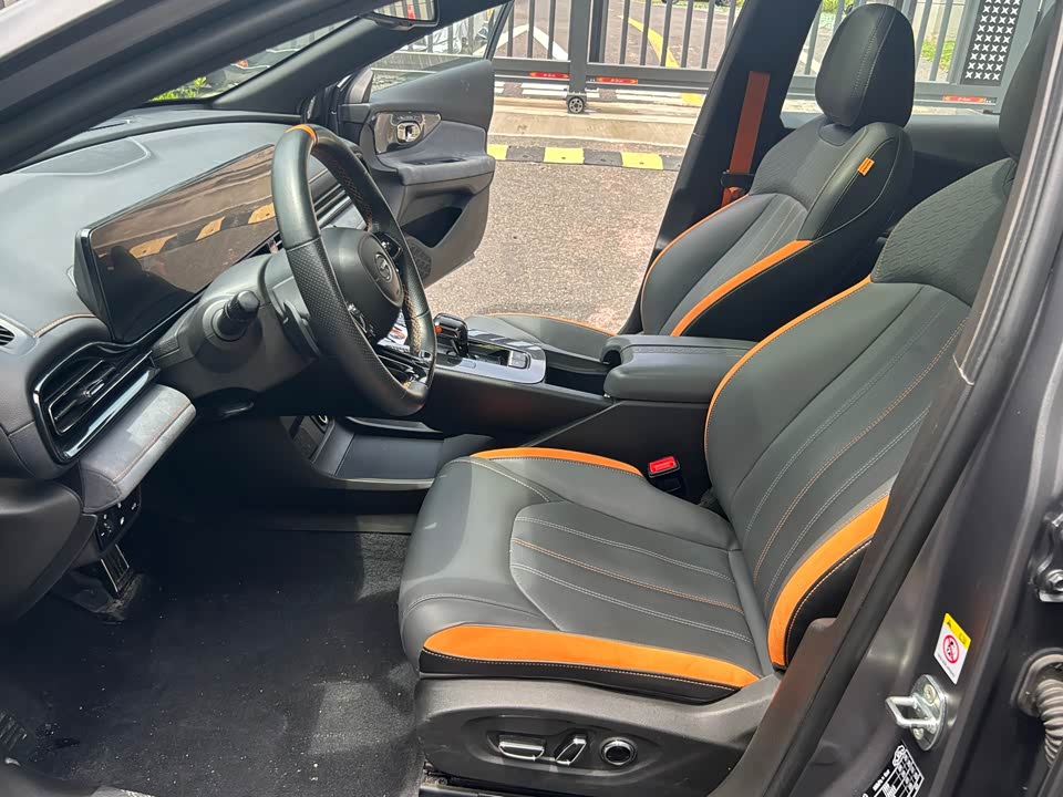 Trumpchi Shadow Leopard