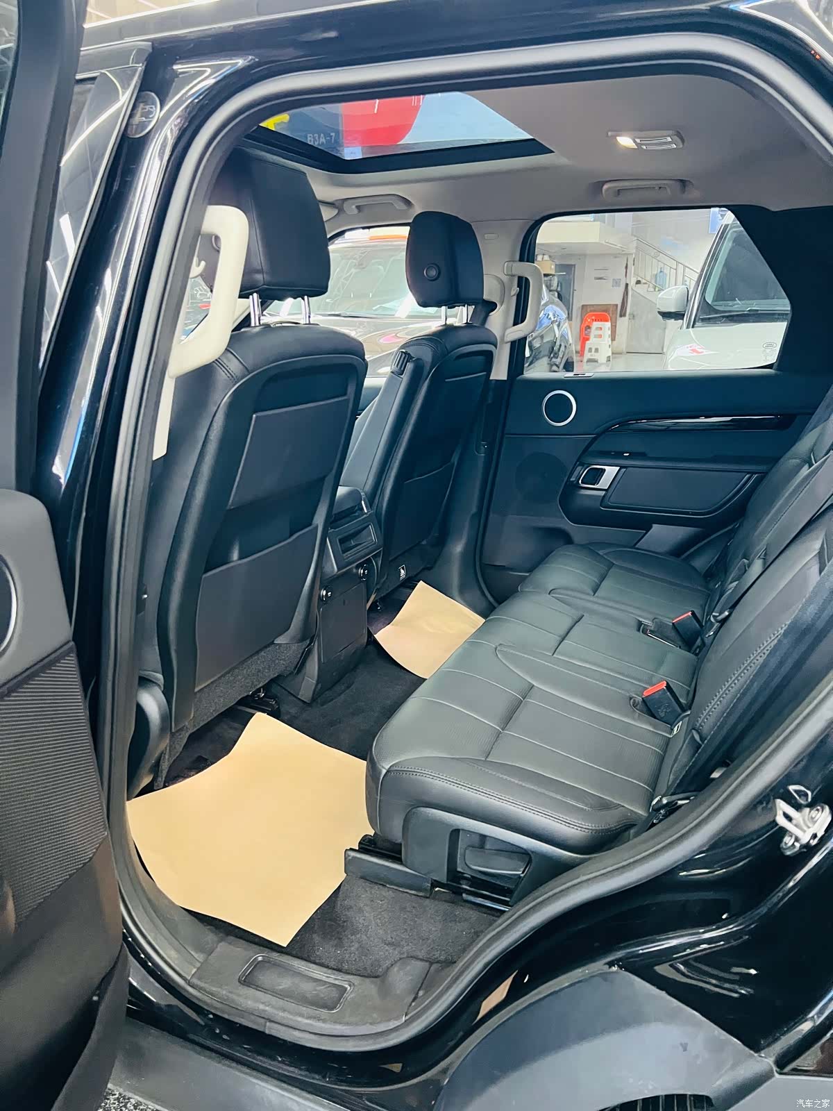 Land Rover Discovery, 2019 9