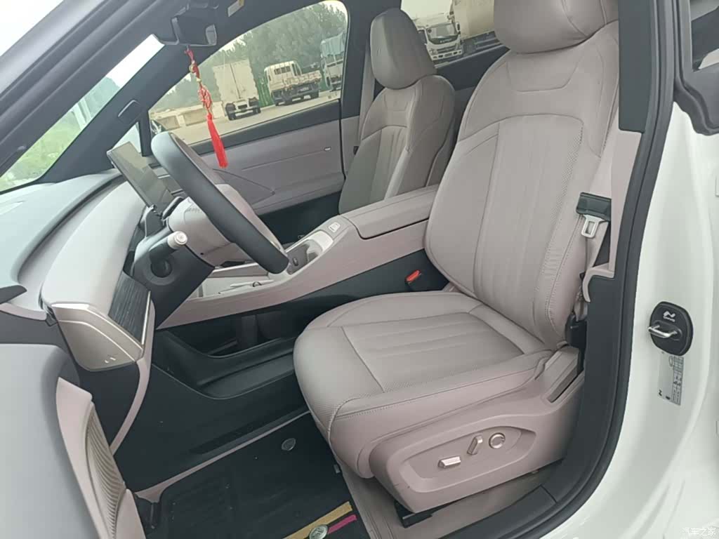 NIO L60, 2025 15