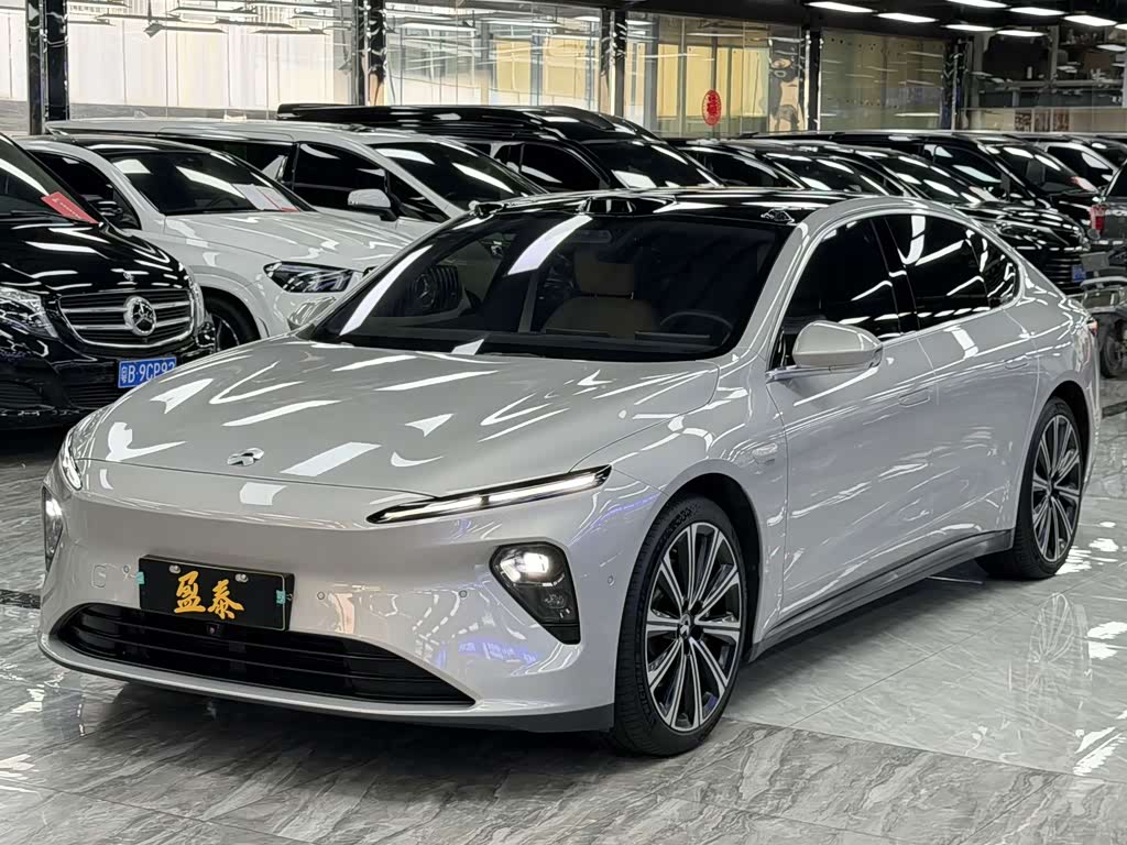 NIO ET7