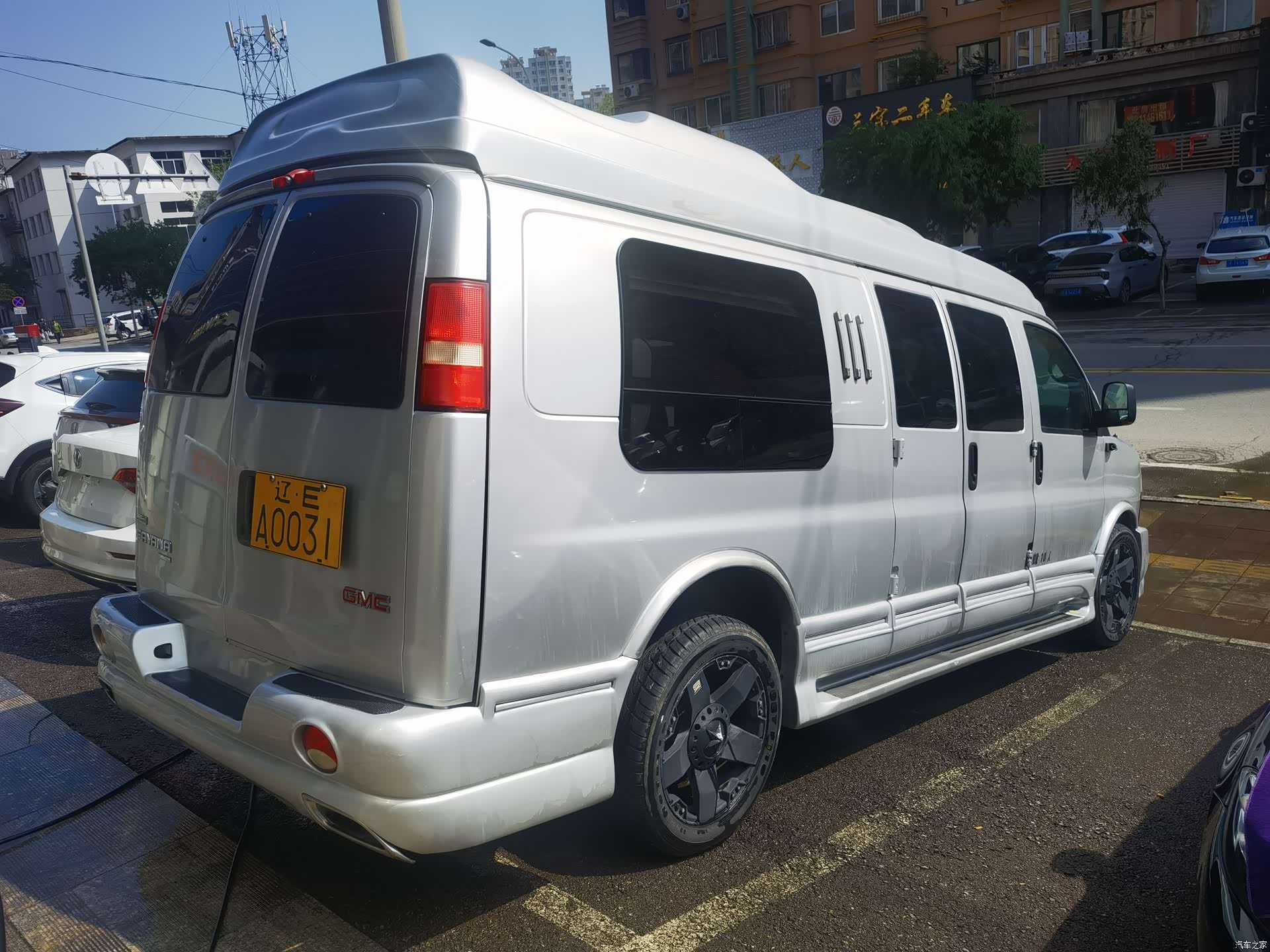 GMC SAVANA, 2012 все фото