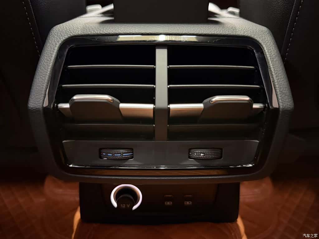 Audi Q3, 2023 19