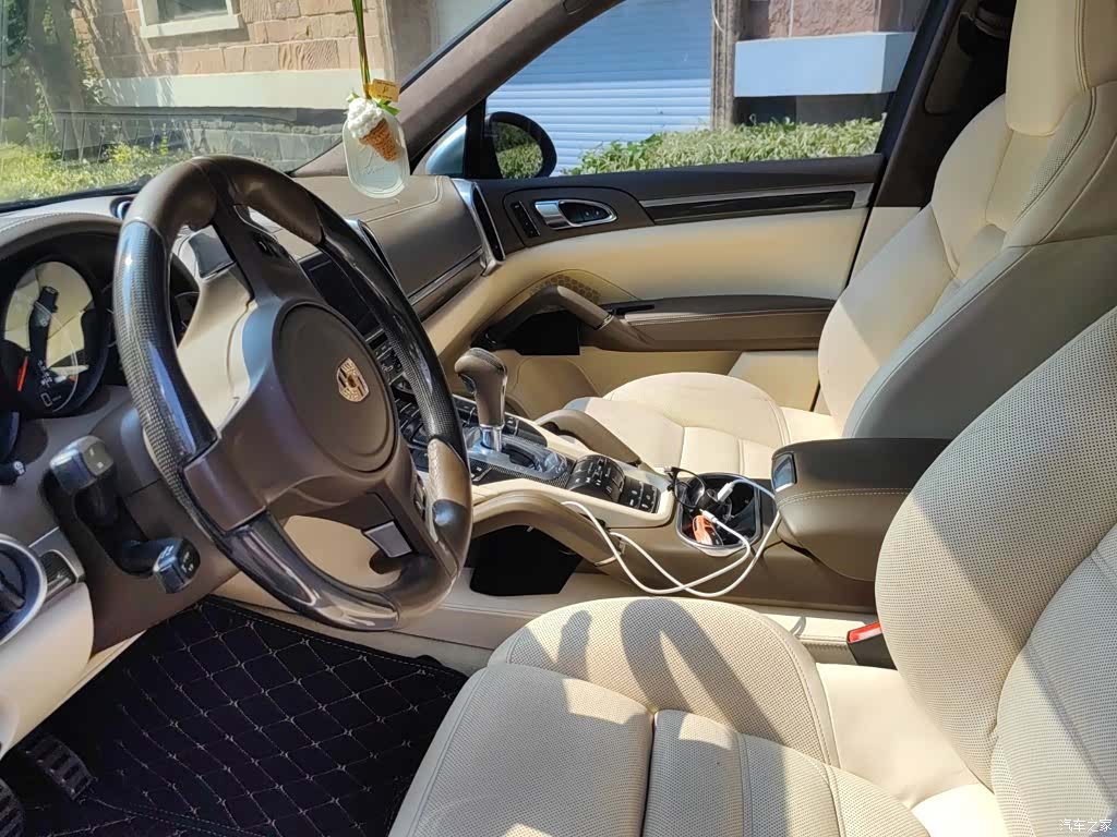 Porsche Cayenne, 2013 4