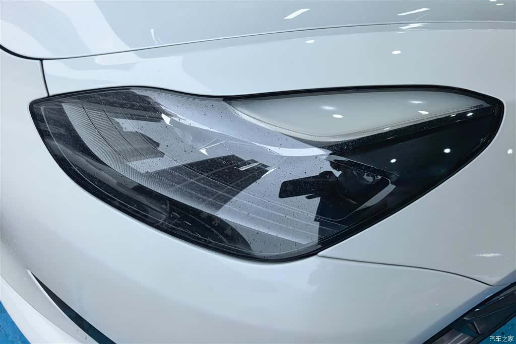 Tesla Model 3, 2022 все фото