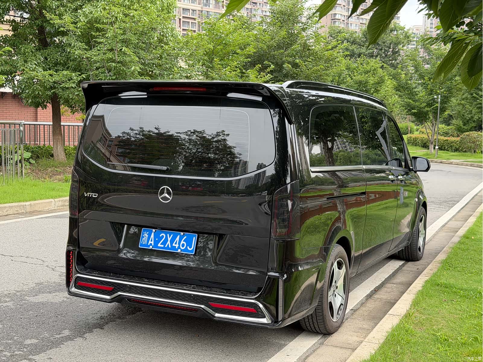 Mercedes-Benz 7, 2025 7