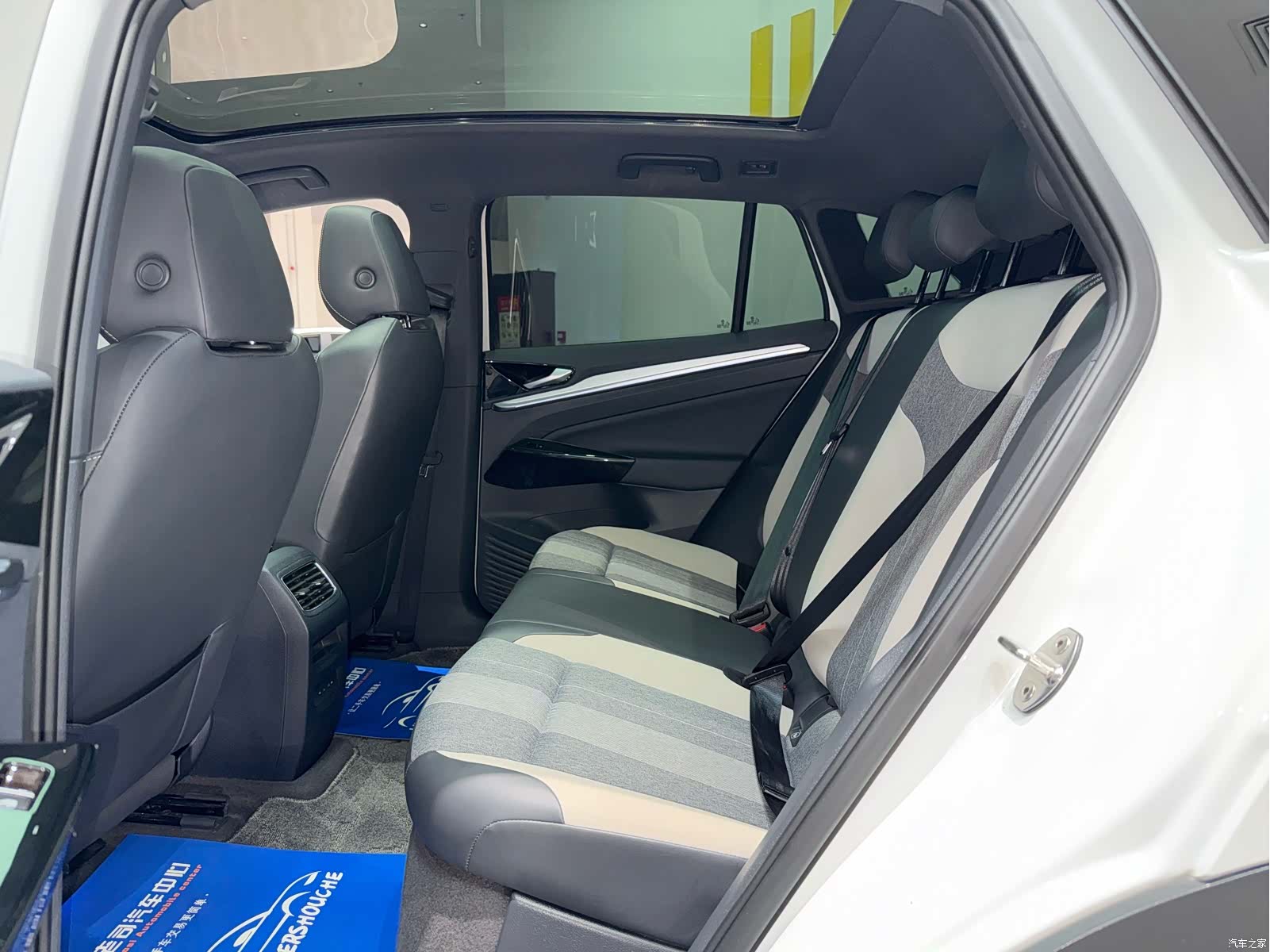Volkswagen ID.4, 2024 9