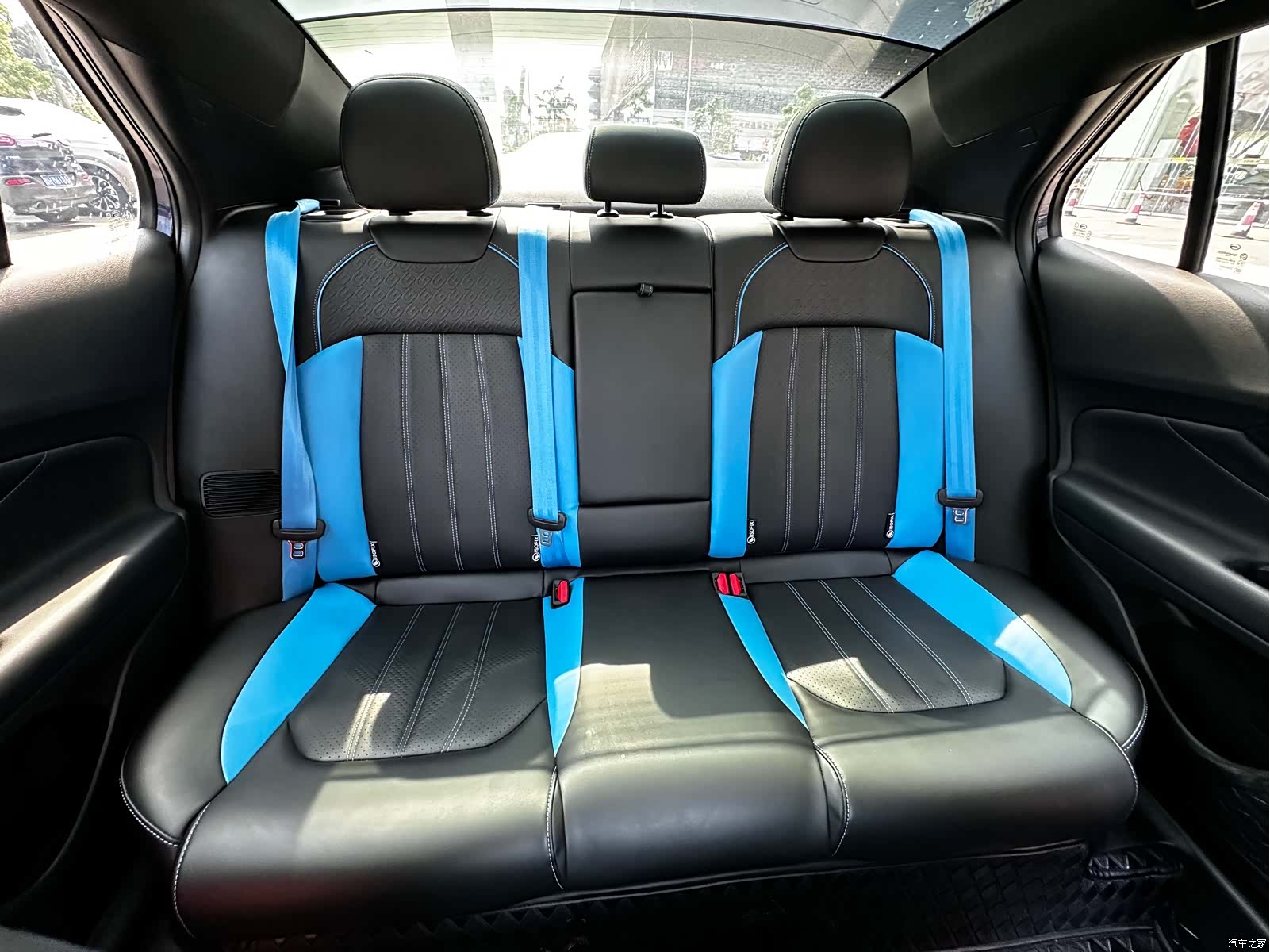 Geely Galaxy Empow, 2023 15
