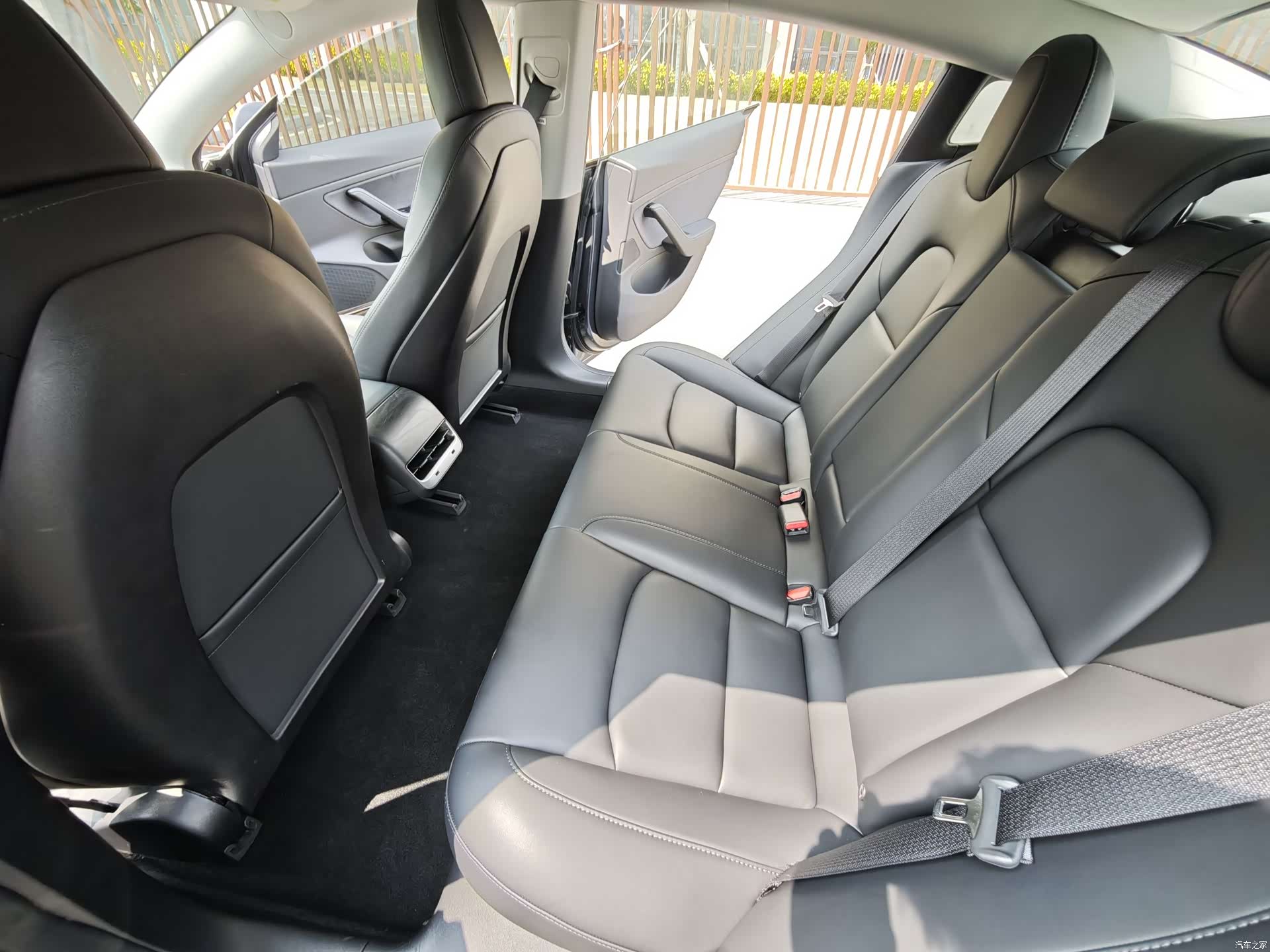 Tesla Model 3, 2019 15