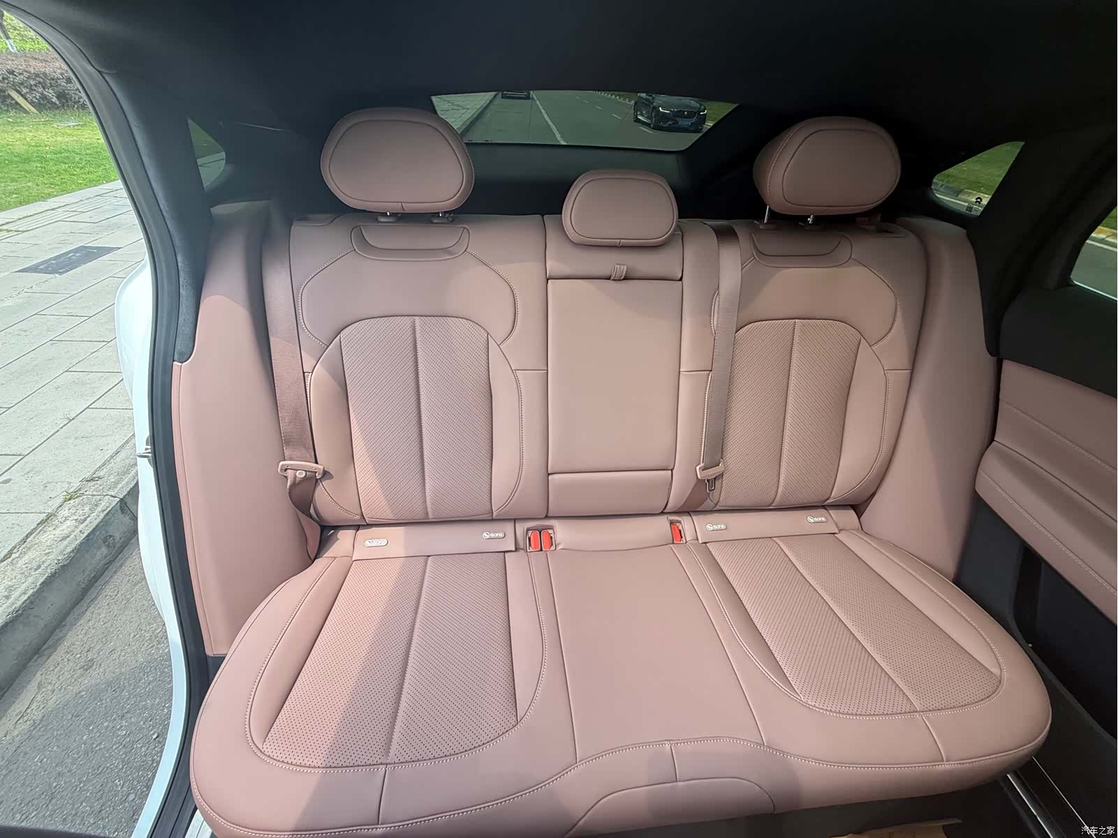 NIO EC6, 2024 13