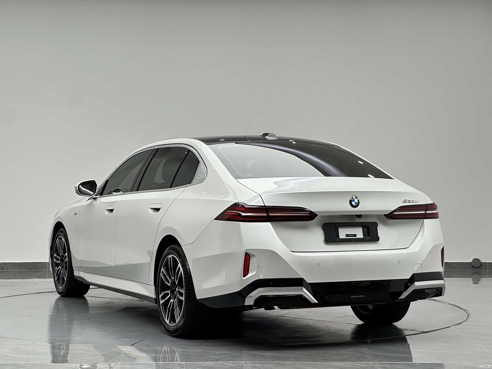 BMW 5 Series, 2025 6