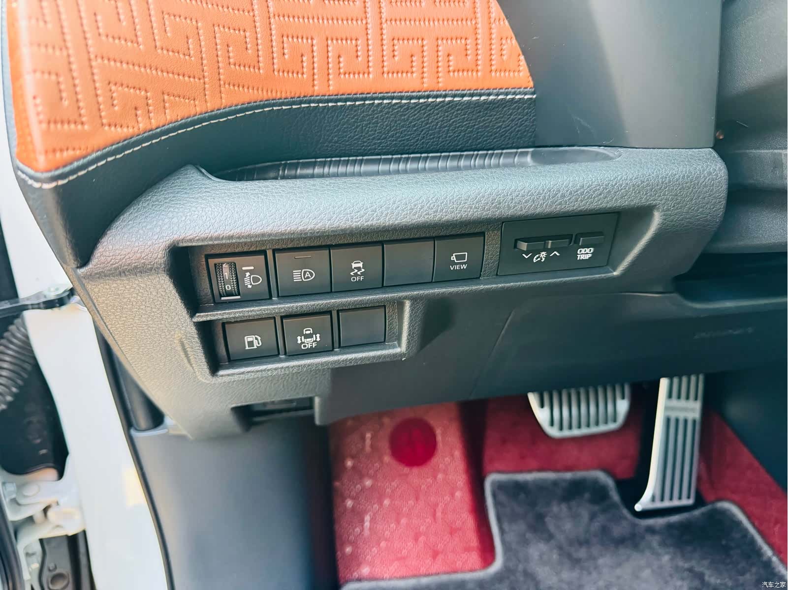Toyota Sienna, 2025 12
