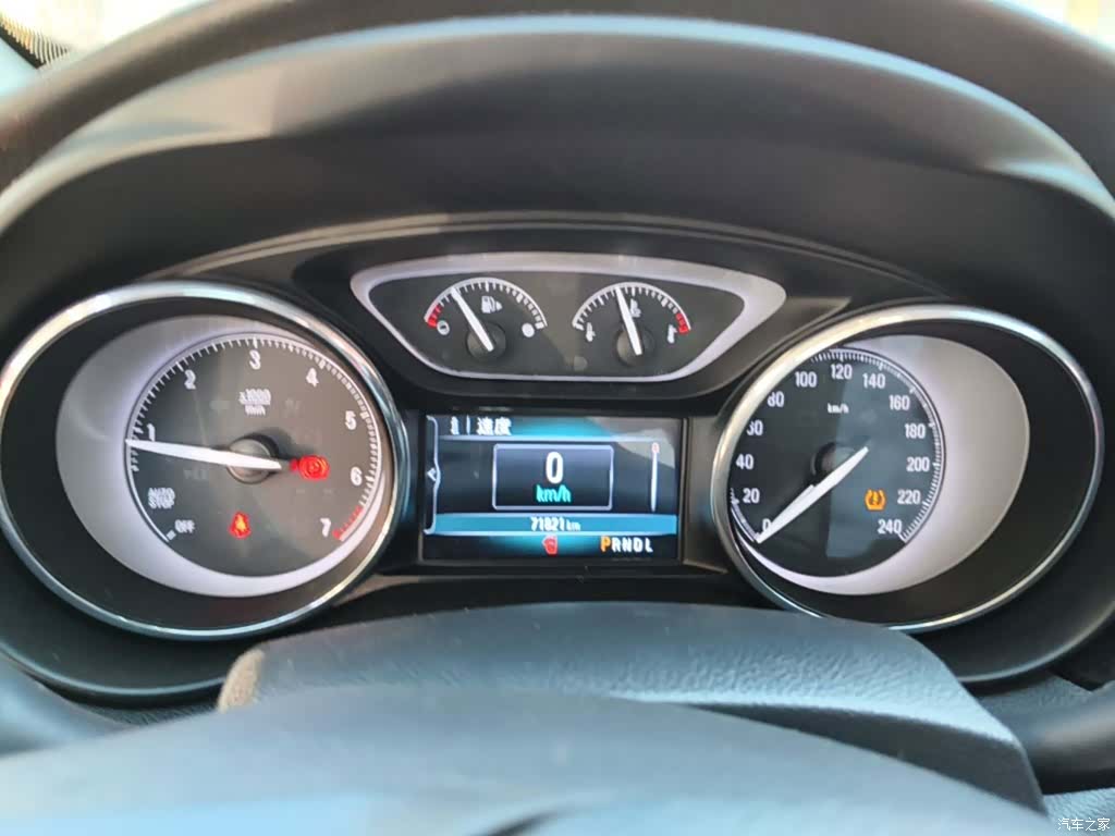 Buick Envision Plus, 2018 12