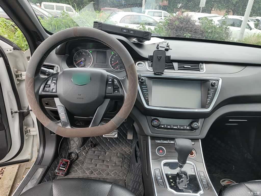 Landwind X7, 2015 10
