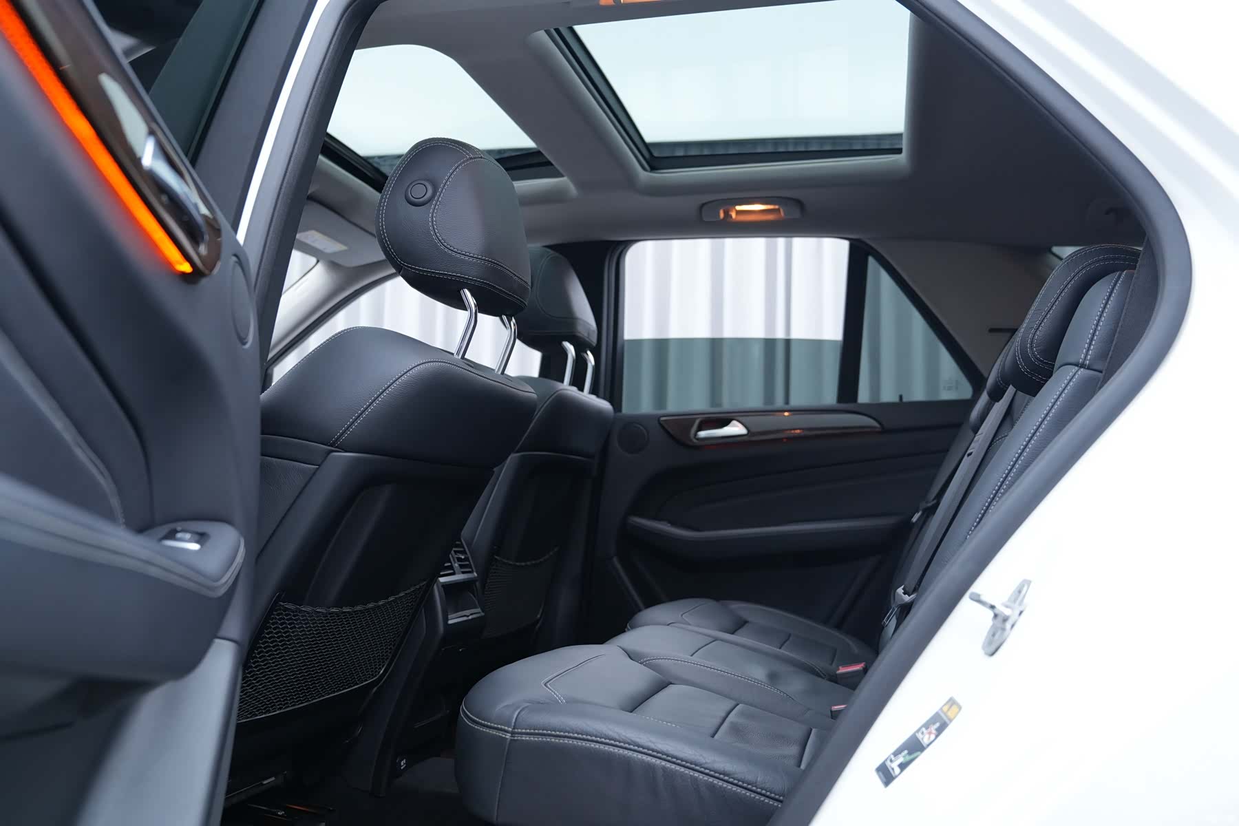 Mercedes-Benz M-Class, 2015 10