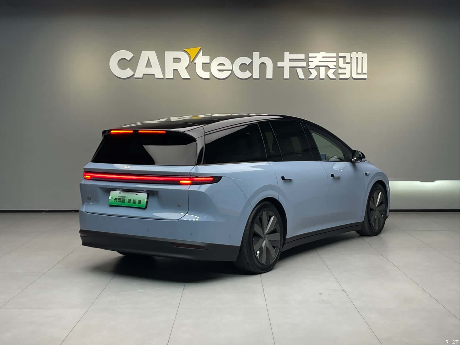 Li Auto i8, 2025 4