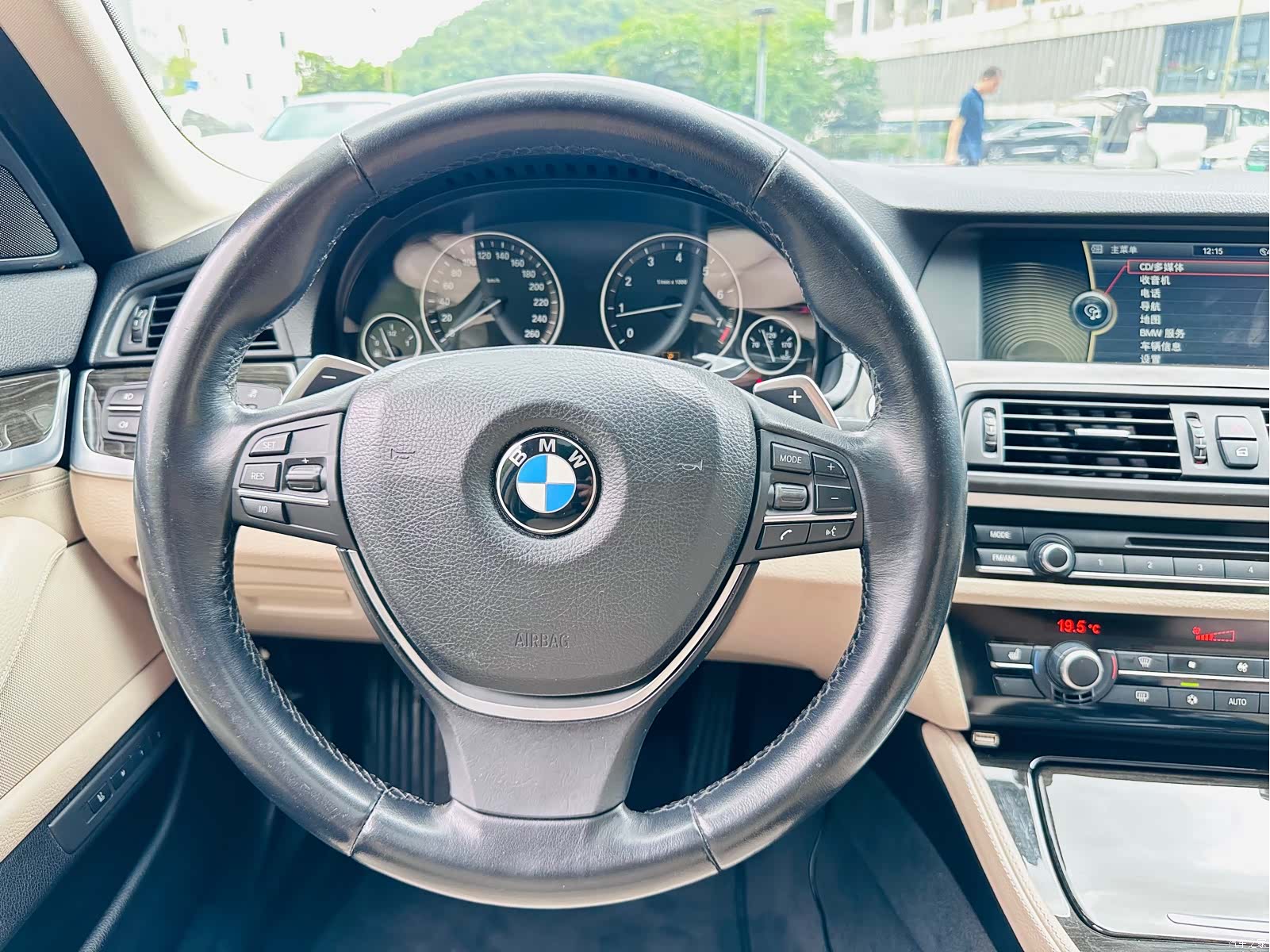 BMW 5 Series, 2010 12