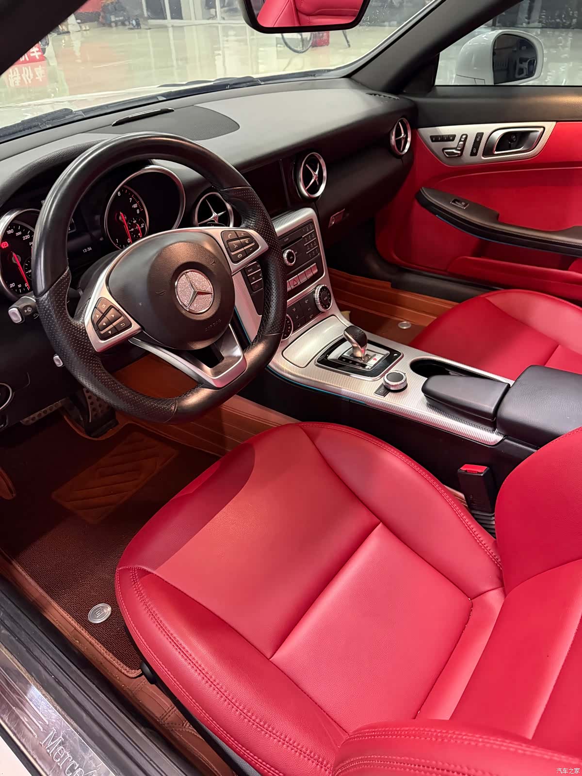 Mercedes-Benz SLC, 2019 все фото