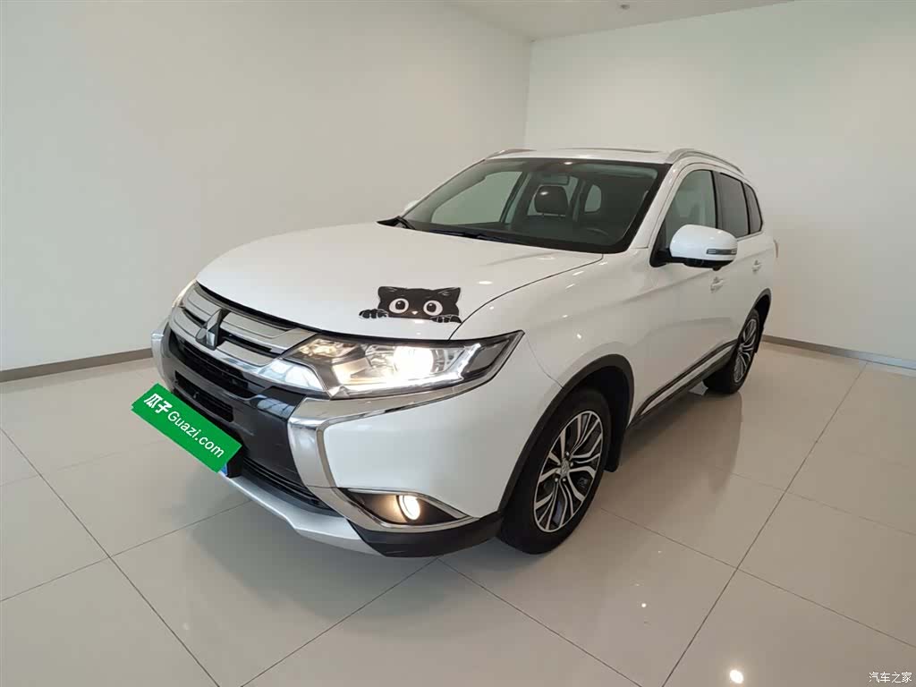 Mitsubishi Outlander, 2017 1