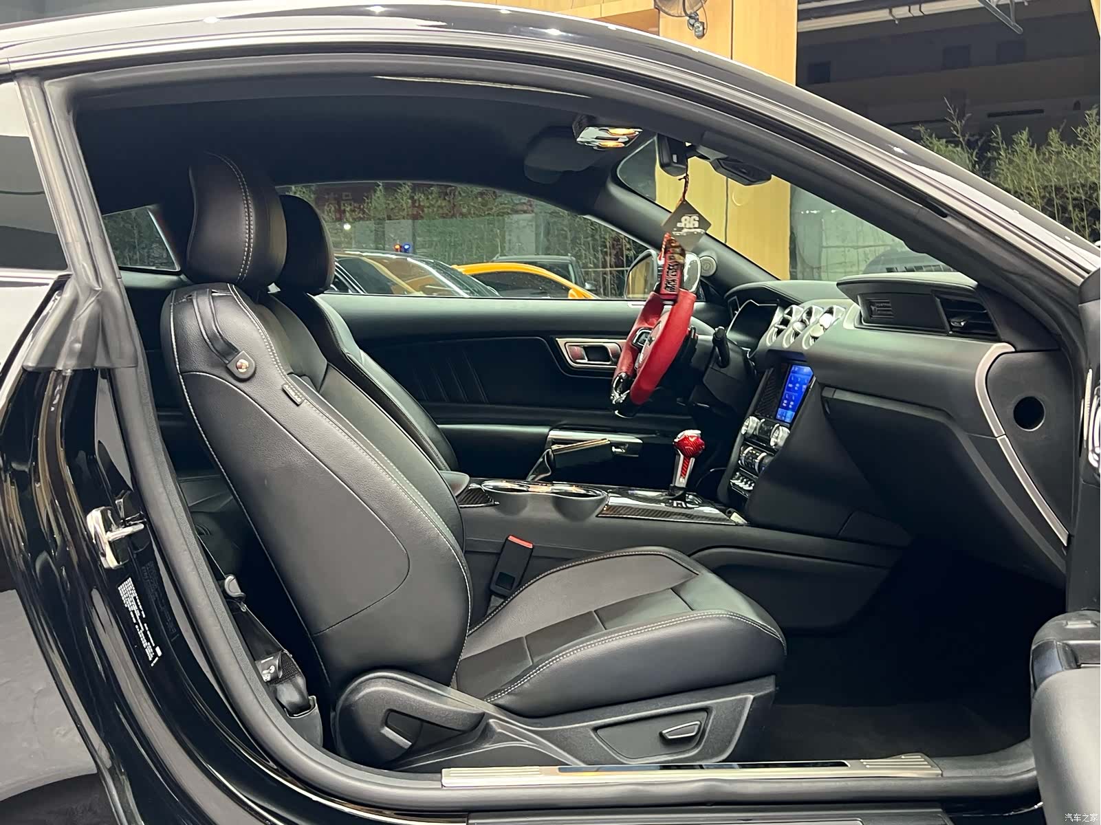 Ford Mustang, 2021 9