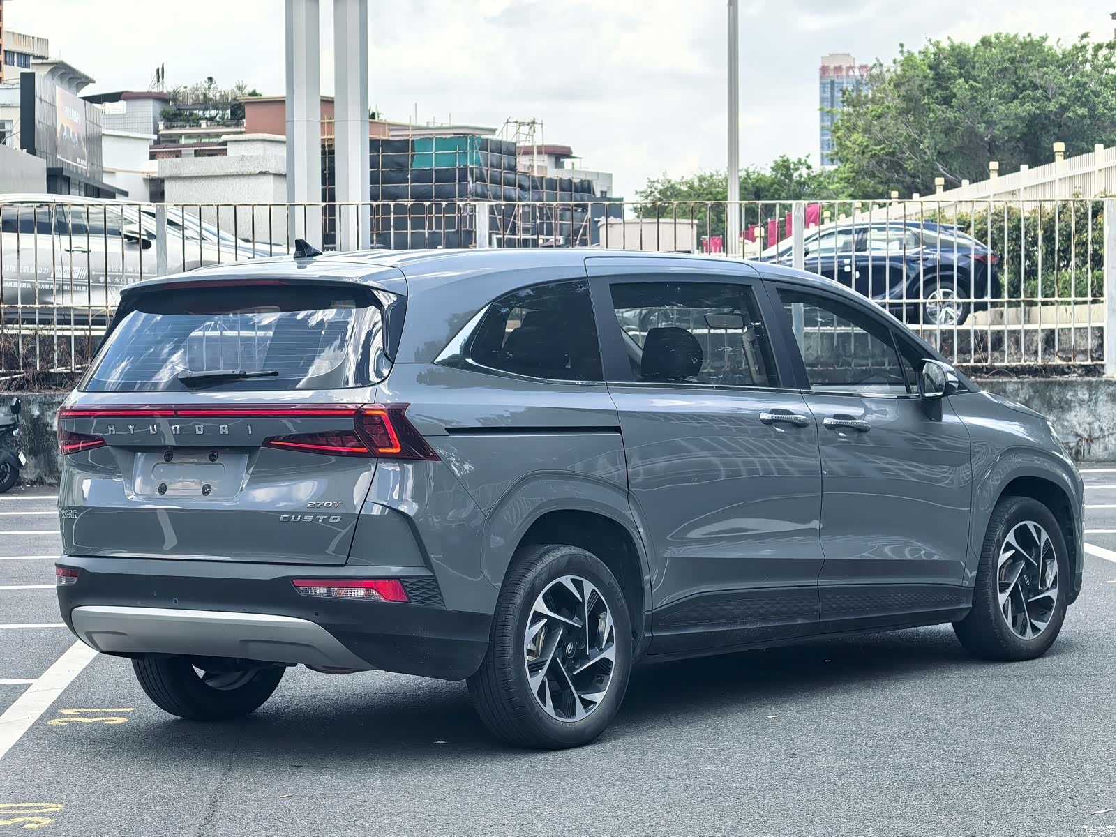 Hyundai Custo, 2023 22