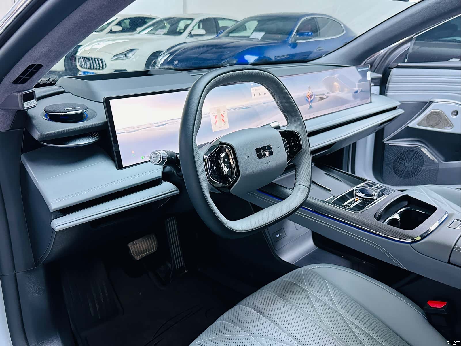 Geely E8, 2025 все фото