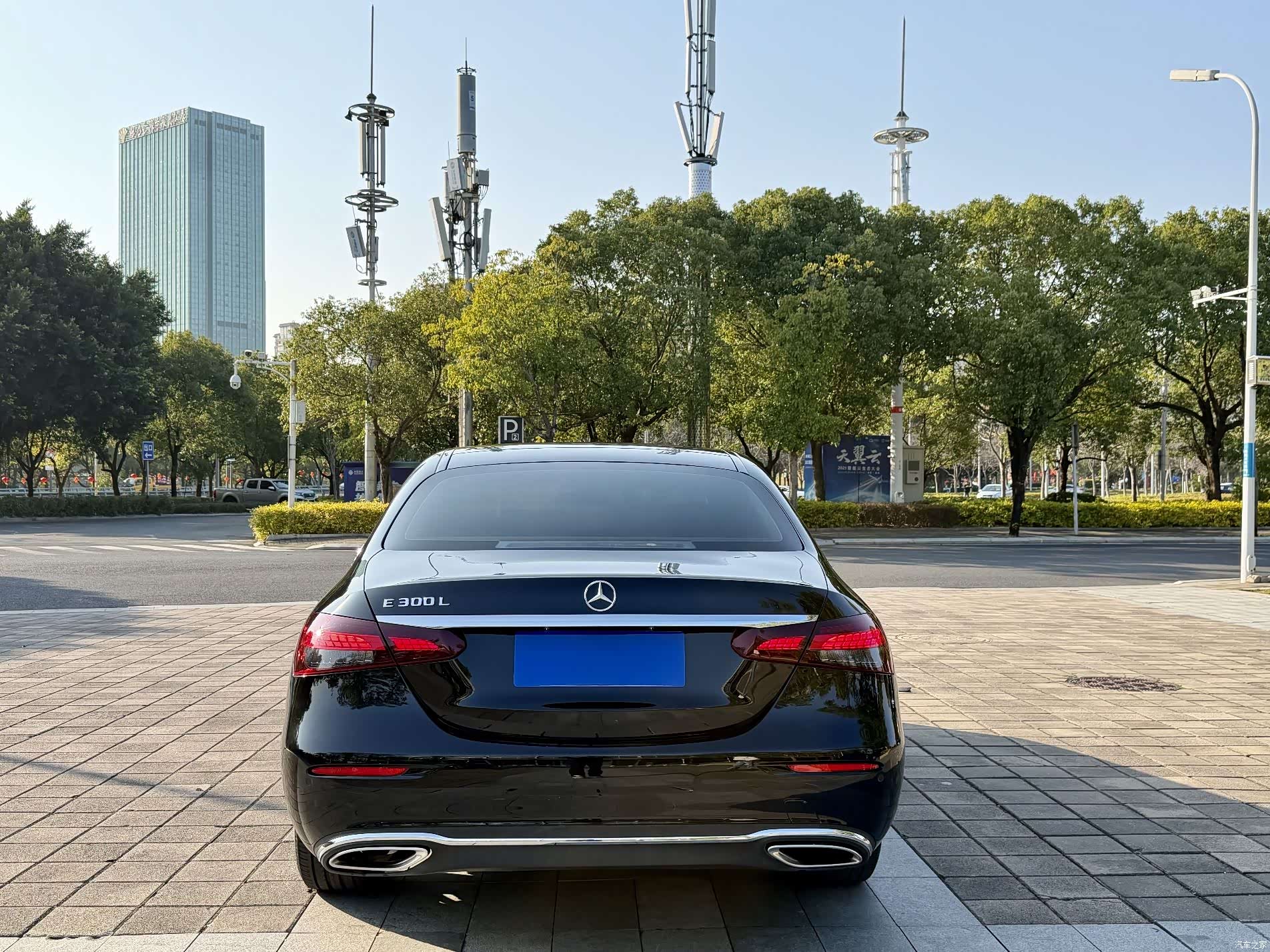 Mercedes-Benz E-Class, 2023 8