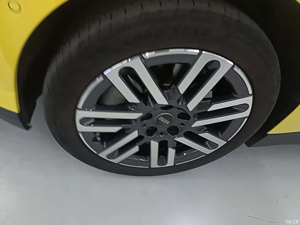 Mini Cooper, 2025 25