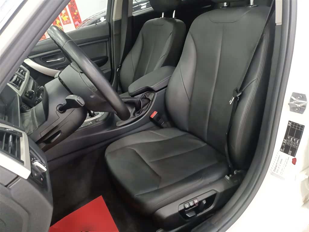 BMW 3 Series, 2015 11