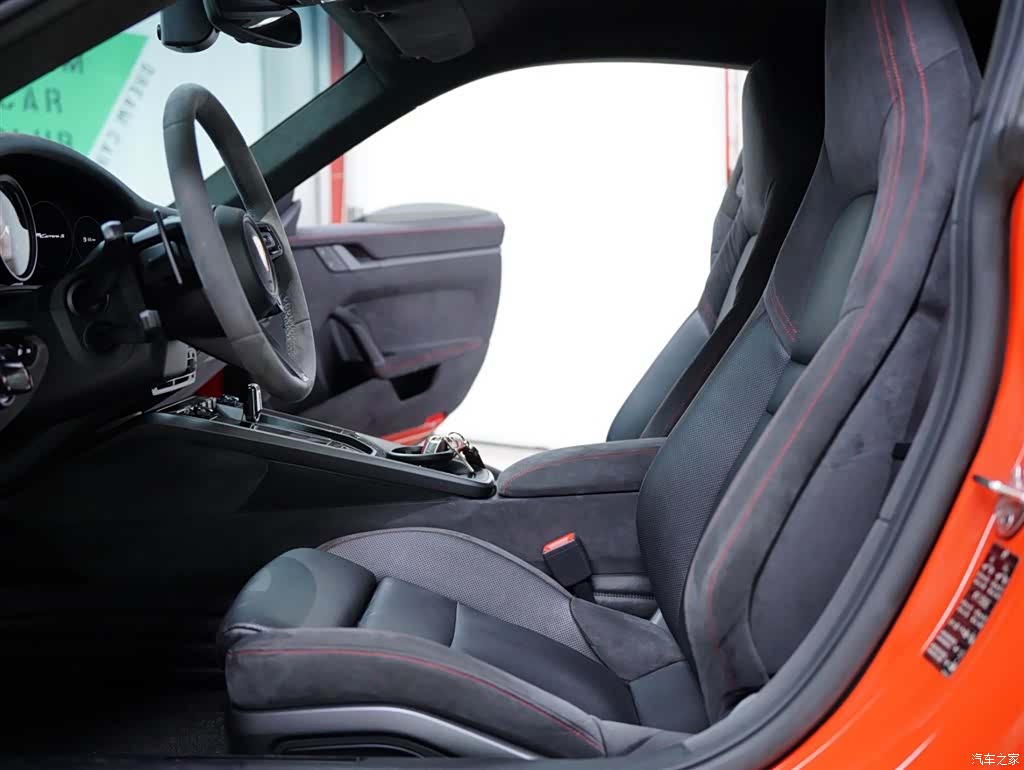 Porsche 911, 2020 26