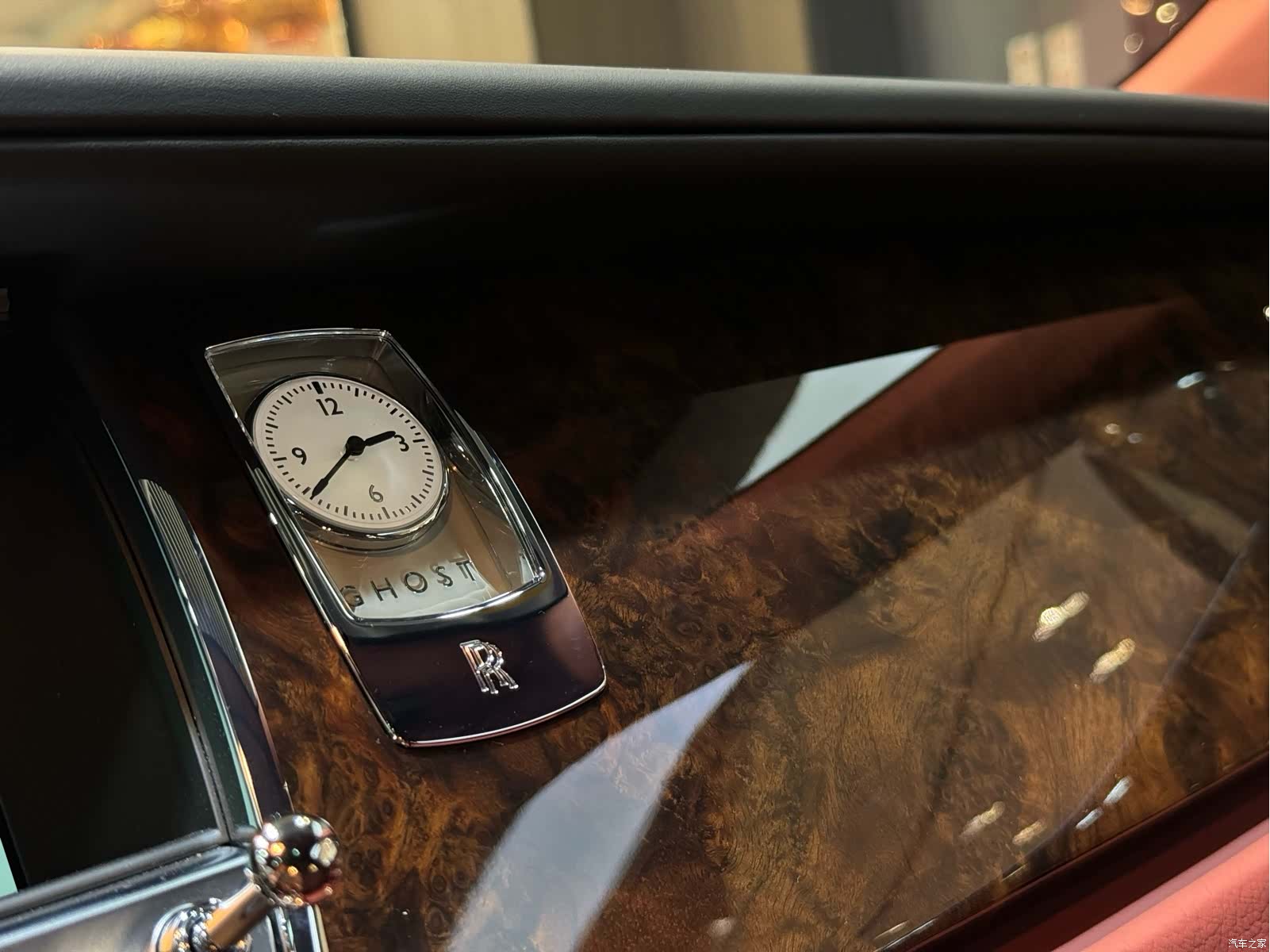 Rolls-Royce Ghost, 2015 13