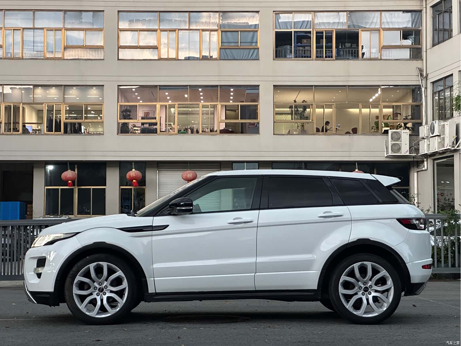 Land Rover Range Rover, 2012 4