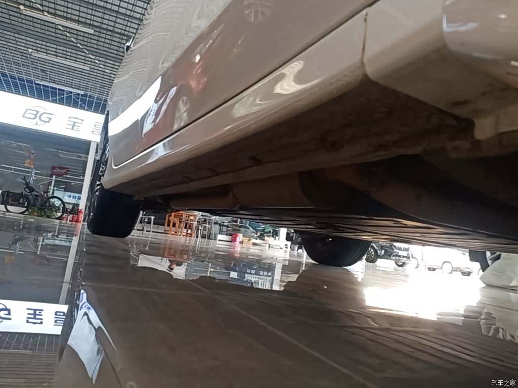 Honda Crider, 2015 21