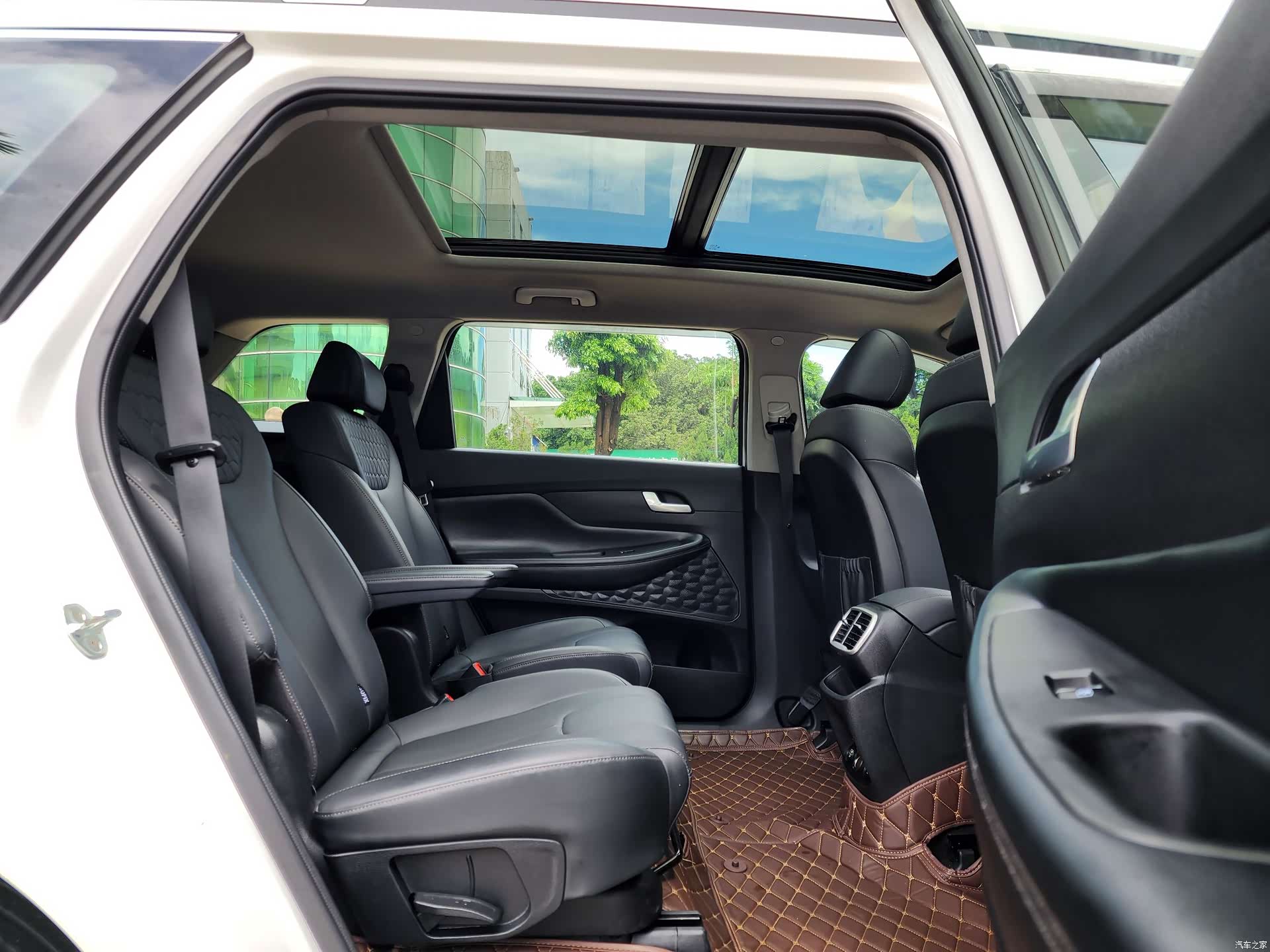 Hyundai Santa Fe, 2021 10