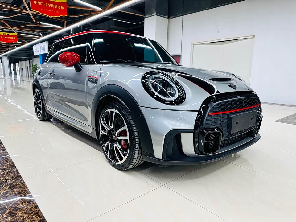 MINI JCW