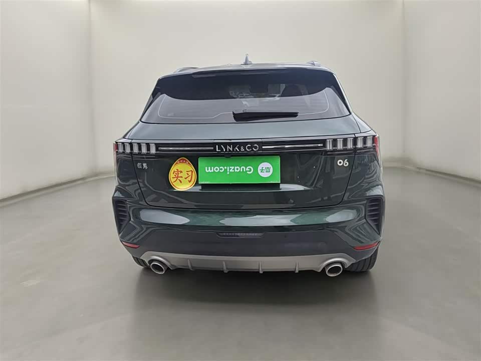 Lynk & Co 06