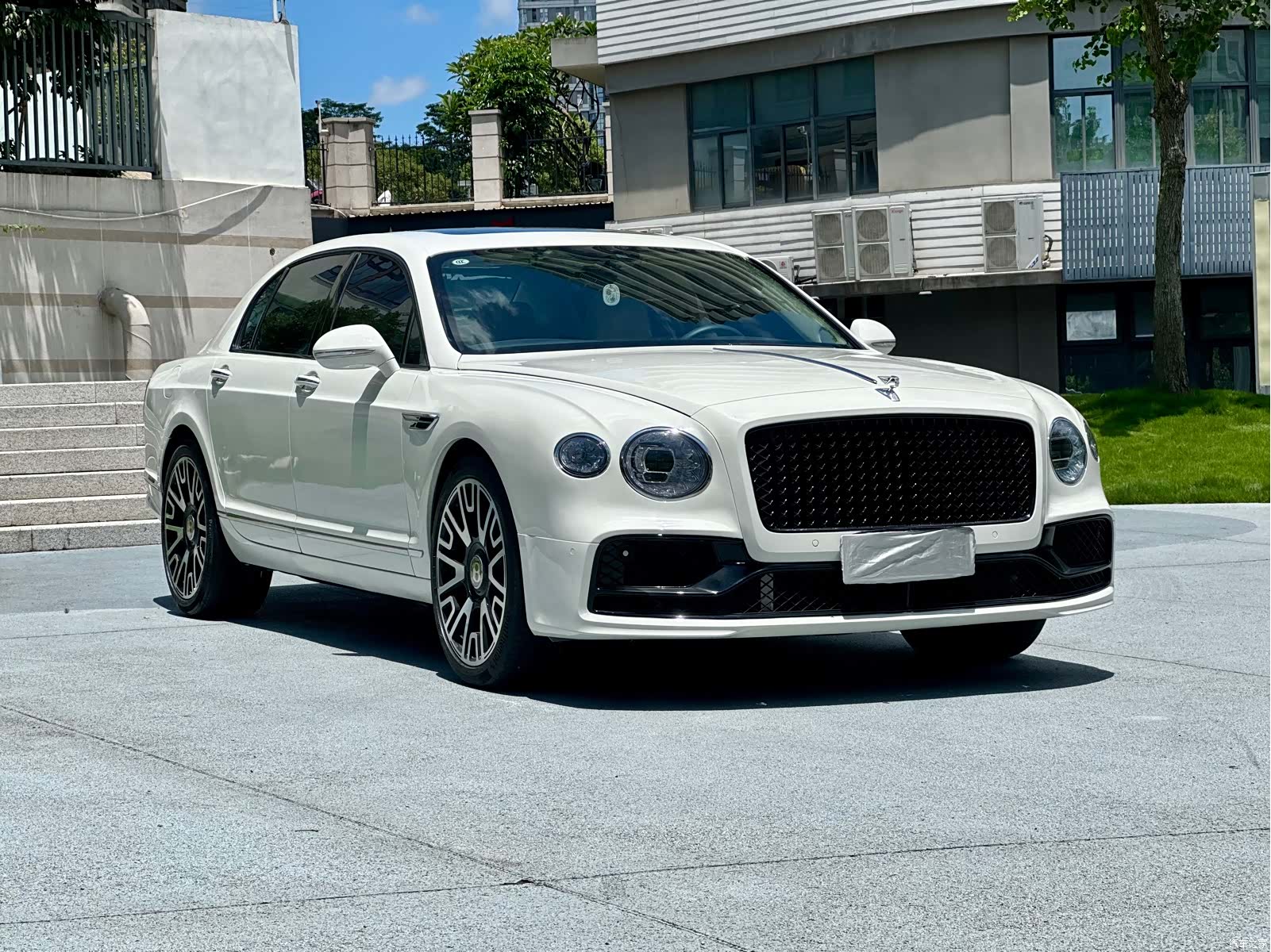 Bentley Flying Spur, 2012 3